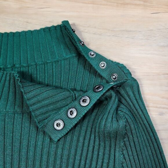 🔸️Green Ribbed Mock Neck Buttoned Shoulder Slim Fit Sweater Medium - Picture 6 of 8